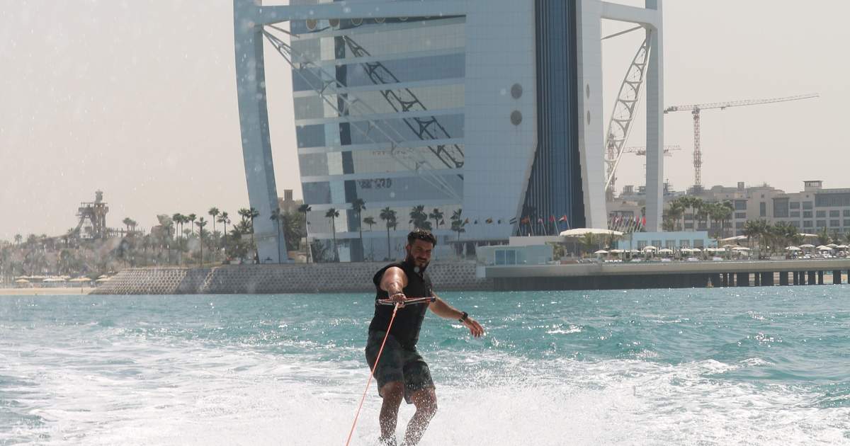 3060 Minutes Join In Wakeboarding Experience in Dubai Klook